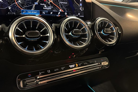 Mercedes-Benz EQA250 17 of 22