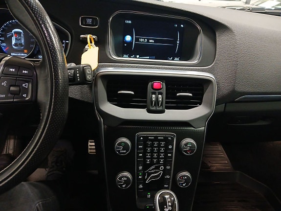Volvo V40 9 of 10
