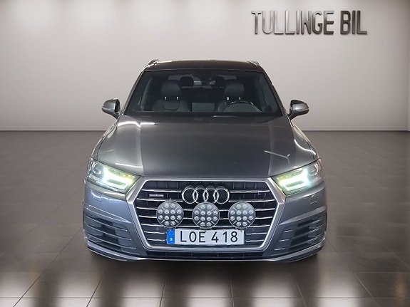 Audi Q7 8 of 28