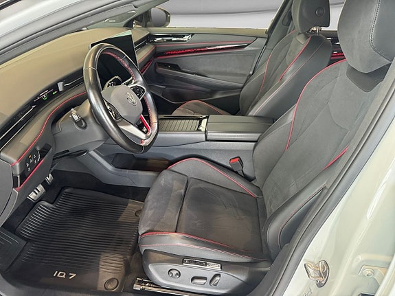 Volkswagen ID.7 8 of 13