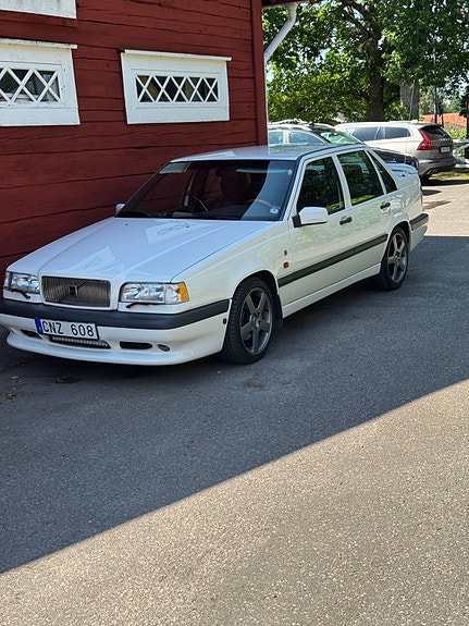 Volvo 850 2 of 15