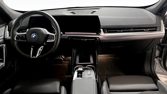 BMW X1 4 of 12