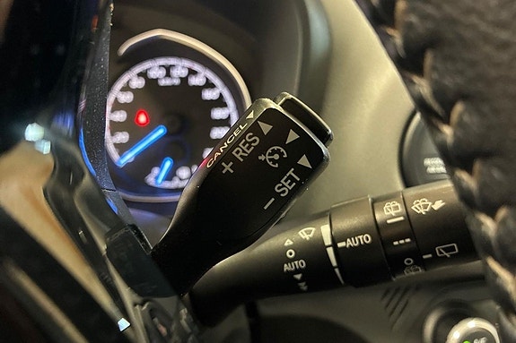 Toyota Yaris 14 of 17
