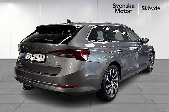 Skoda Octavia 2 of 21