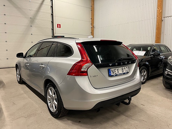 Volvo V60 6 of 17