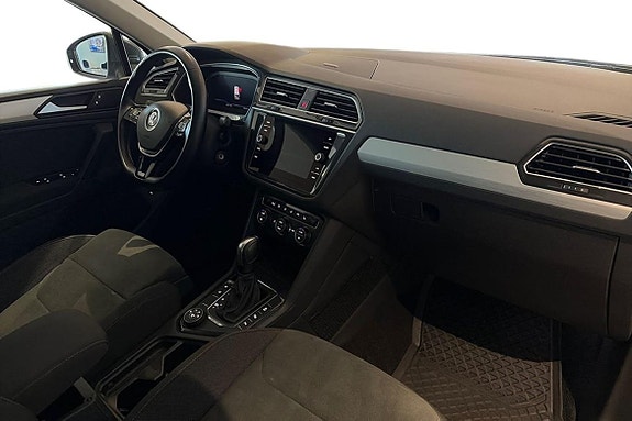 Volkswagen Tiguan 17 of 23