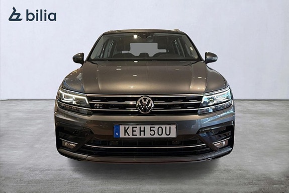 Volkswagen Tiguan 3 of 23