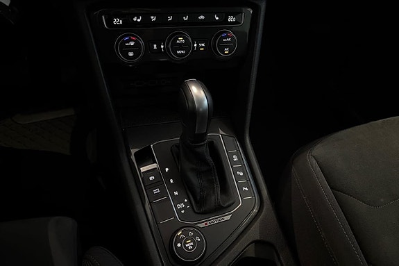 Volkswagen Tiguan 13 of 23