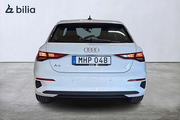 Audi A3 4 of 21