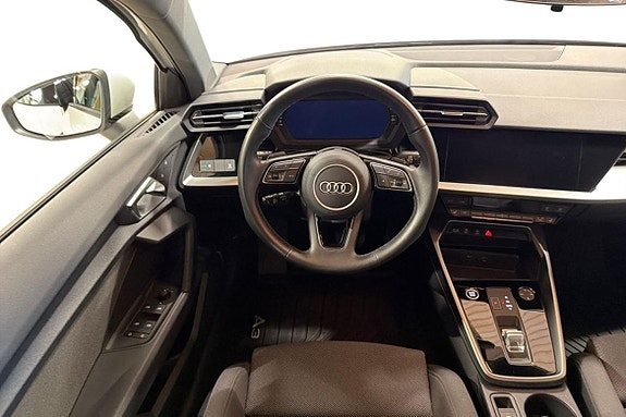 Audi A3 8 of 21