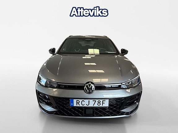 Volkswagen Passat 8 of 15