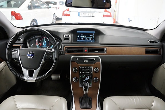 Volvo S80 13 of 29