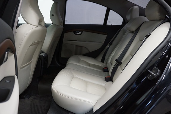 Volvo S80 12 of 29