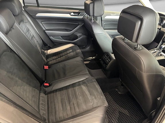 Volkswagen Passat 9 of 10