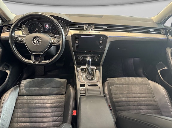 Volkswagen Passat 8 of 10