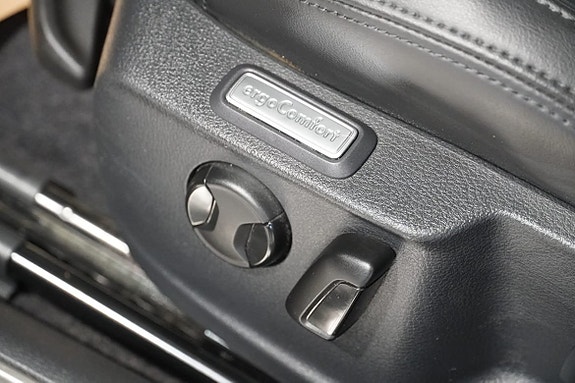 Volkswagen Passat Alltrack 7 of 19