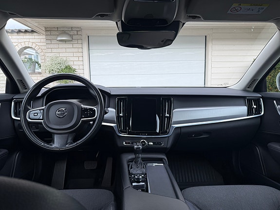 Volvo V90 4 of 5