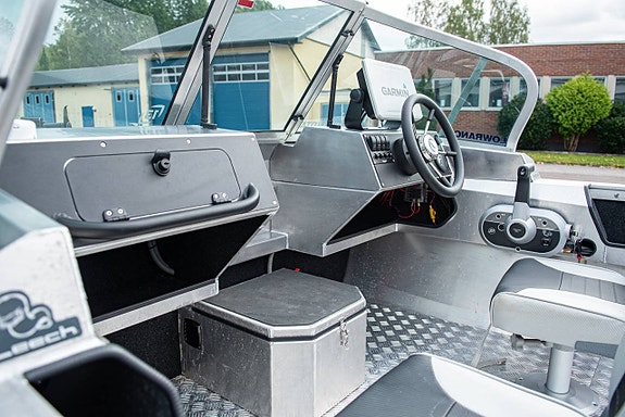 V-boats Fish 46 Mercury 60 ELPT 6 of 12