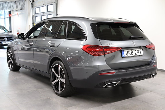 Mercedes-Benz C220 d 4 of 24