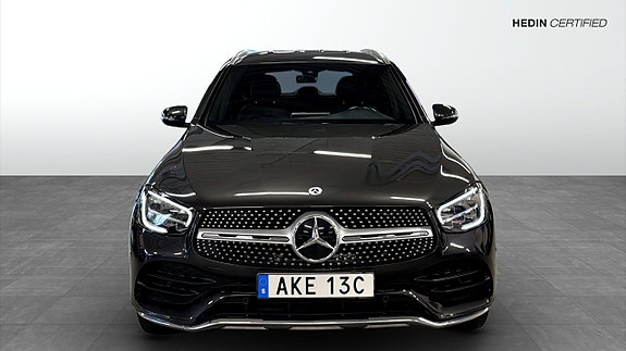 Mercedes-Benz GLC300 e 8 of 26