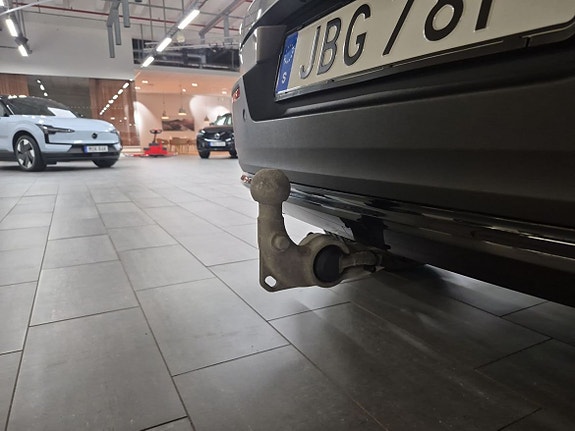 Volvo XC40 11 of 12