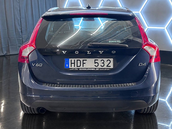 Volvo V60 4 of 22