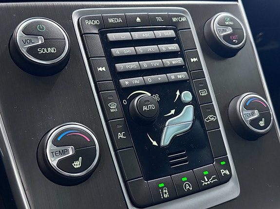 Volvo V60 13 of 22