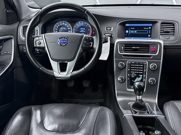 Volvo V60 10 of 22