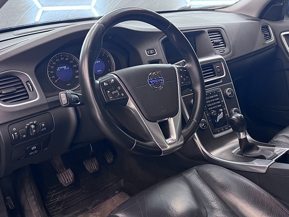 Volvo V60 6 of 22