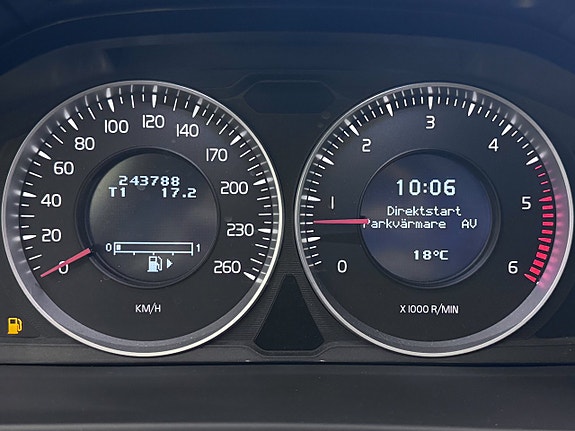 Volvo V60 12 of 22
