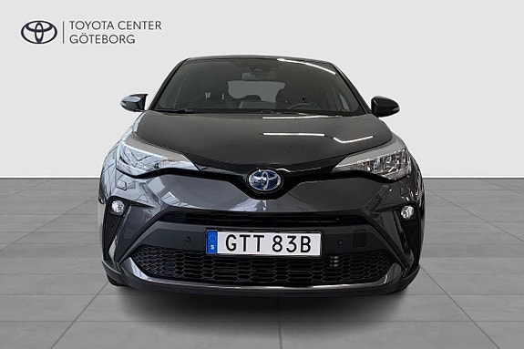 Toyota C-HR 10 of 12