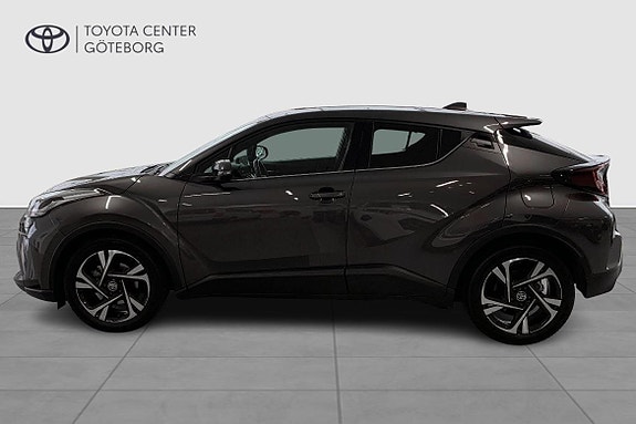 Toyota C-HR 8 of 12