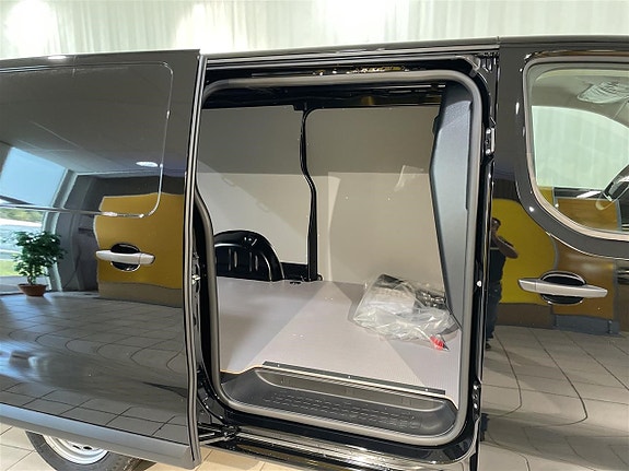 Peugeot Expert 5 of 18