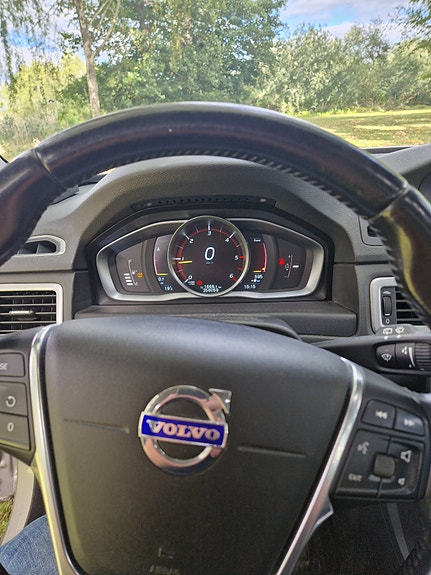 Volvo V70 7 of 9