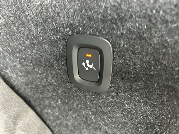 Volvo EX40 5 of 6