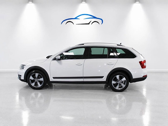 Skoda Octavia Scout 4 of 14