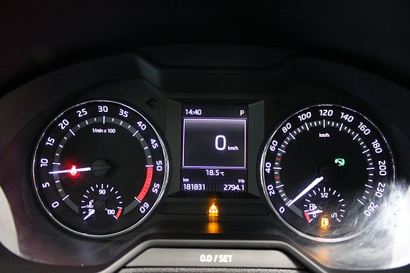 Skoda Octavia Scout 10 of 14