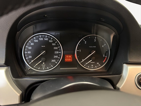 BMW 320 10 of 19