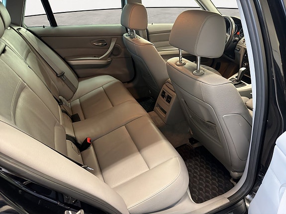 BMW 320 16 of 19