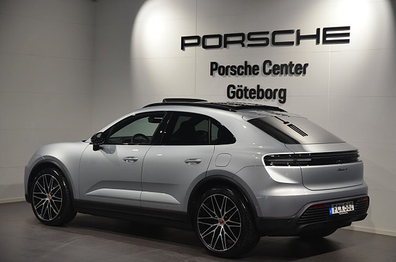 Porsche Macan 4 5 of 20