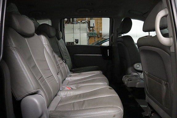 Kia Carnival 11 of 18