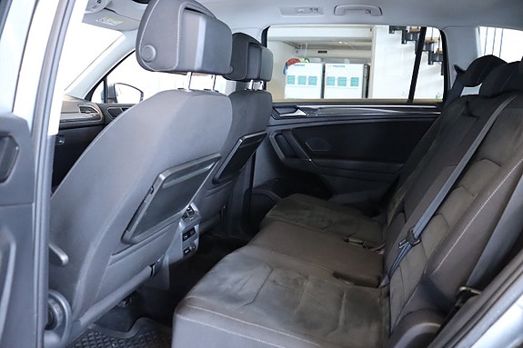 Volkswagen Tiguan Allspace 14 of 18