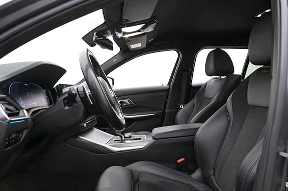 BMW 330e 9 of 27