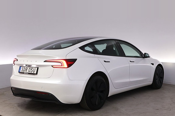 Tesla Model 3 5 of 27