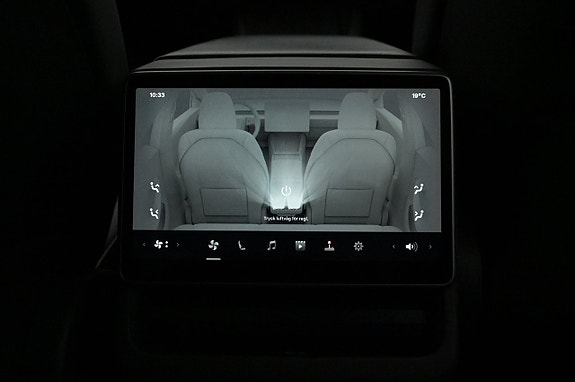 Tesla Model 3 23 of 27