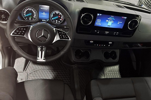 Mercedes-Benz Sprinter 208 5 of 21