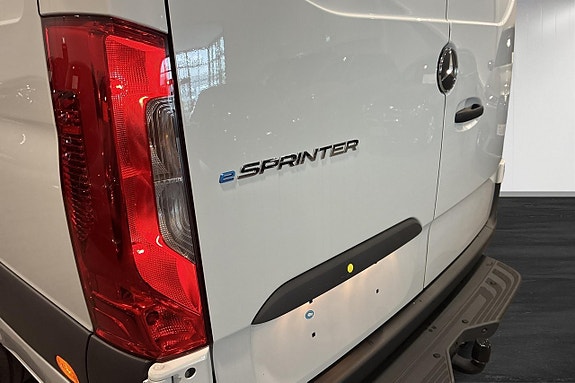 Mercedes-Benz Sprinter 208 10 of 21