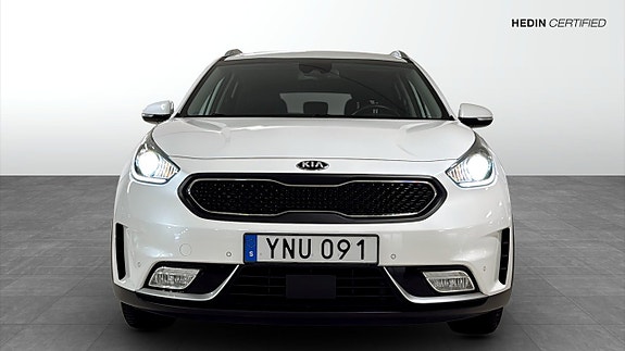 Kia Niro 2 of 12