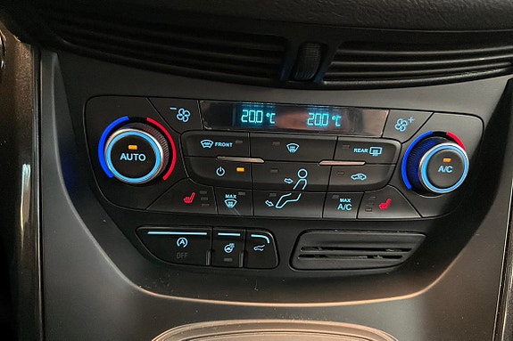 Ford Kuga 12 of 17