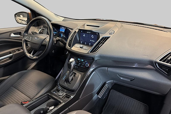 Ford Kuga 4 of 17